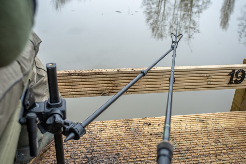Korum Any Chair Telescopic Feeder Arm - Afbeelding 2
