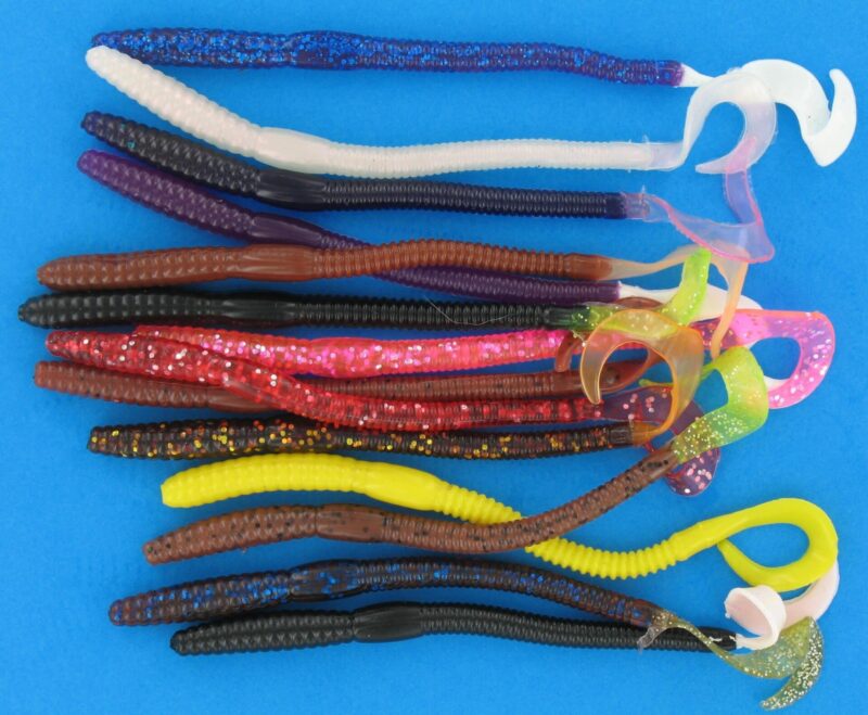 Curl Tail Worms Per 100 Stuks  OP = OP Kleuren die er uit gaan
