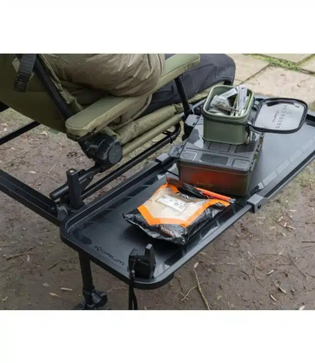 Korum Any Chair Extendable Side Tray - Afbeelding 3